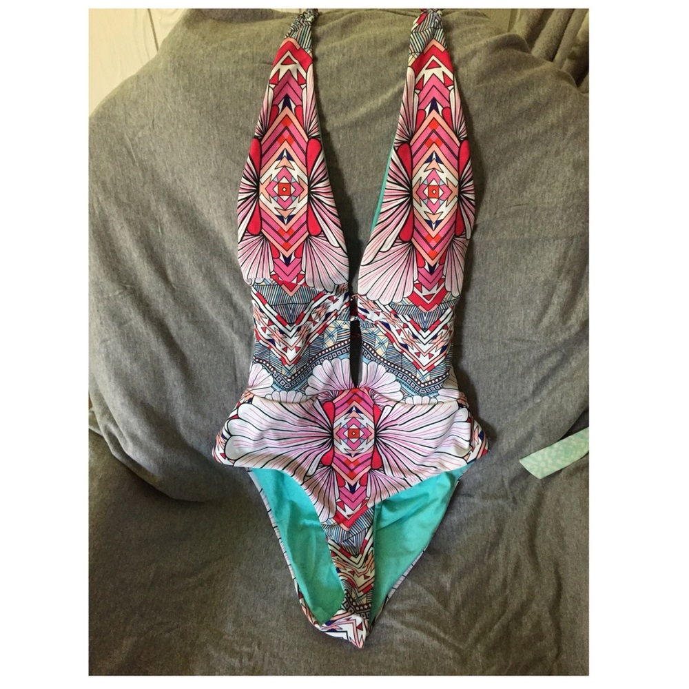 One piece swimsuit NWOT